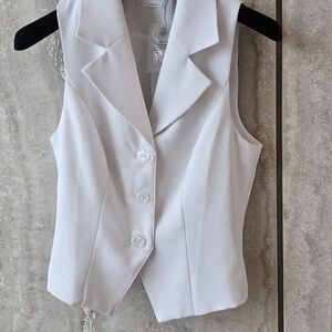 NWT Lovers and Friends Women's White Sleeveless Blazer Vest